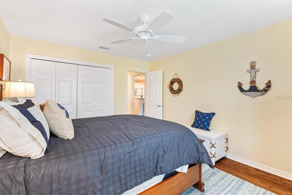 For Sale: $415,000 (3 beds, 2 baths, 1556 Square Feet)