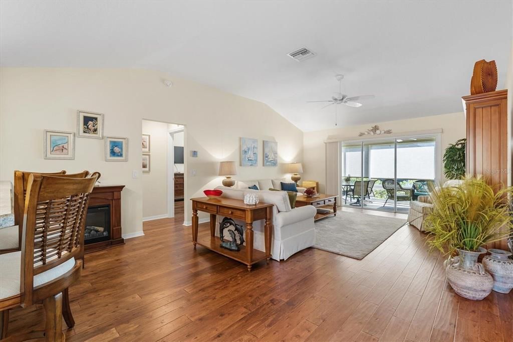 For Sale: $415,000 (3 beds, 2 baths, 1556 Square Feet)