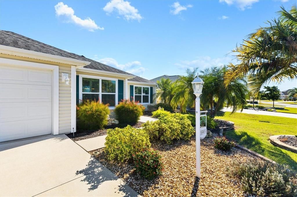 For Sale: $415,000 (3 beds, 2 baths, 1556 Square Feet)