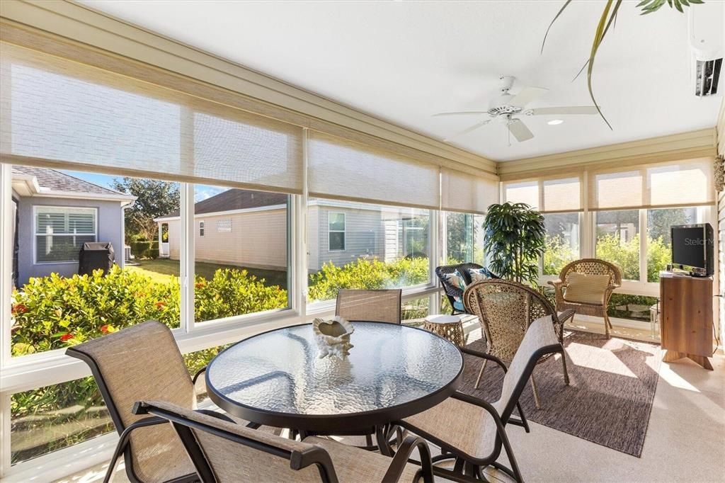 For Sale: $415,000 (3 beds, 2 baths, 1556 Square Feet)