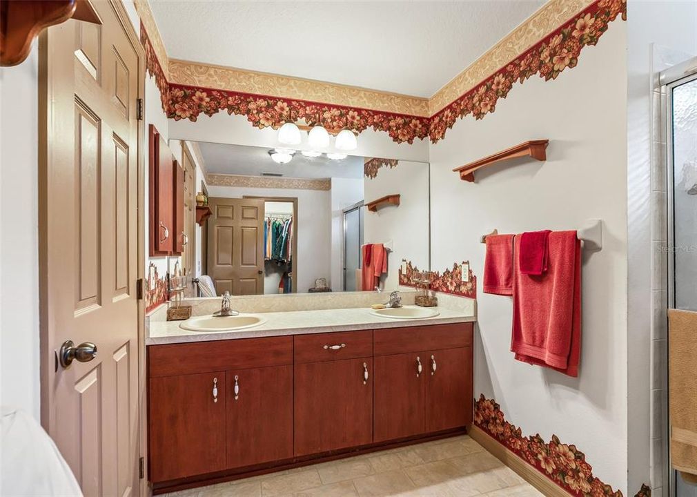 For Sale: $399,000 (3 beds, 2 baths, 2090 Square Feet)
