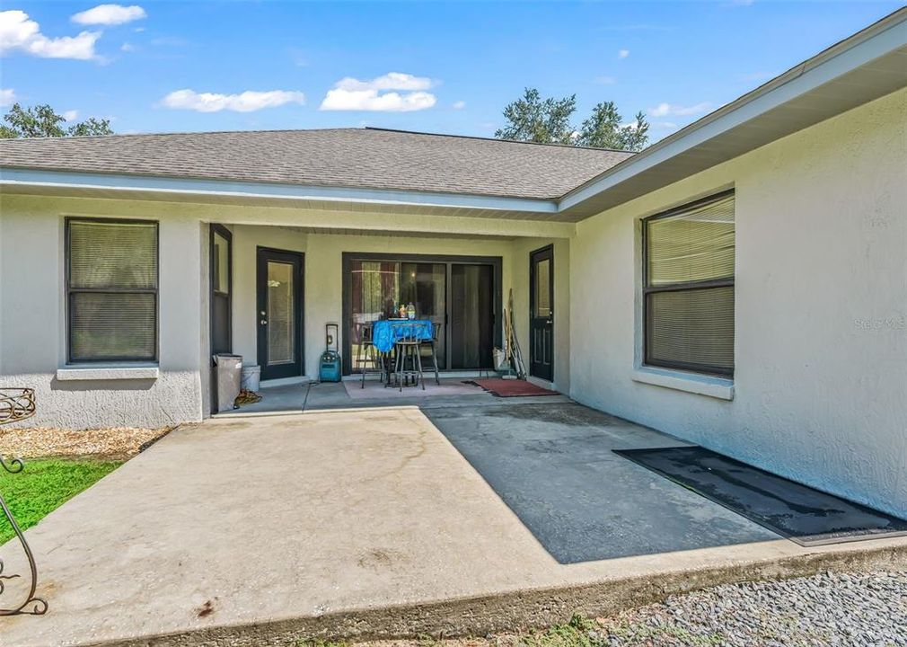For Sale: $399,000 (3 beds, 2 baths, 2090 Square Feet)