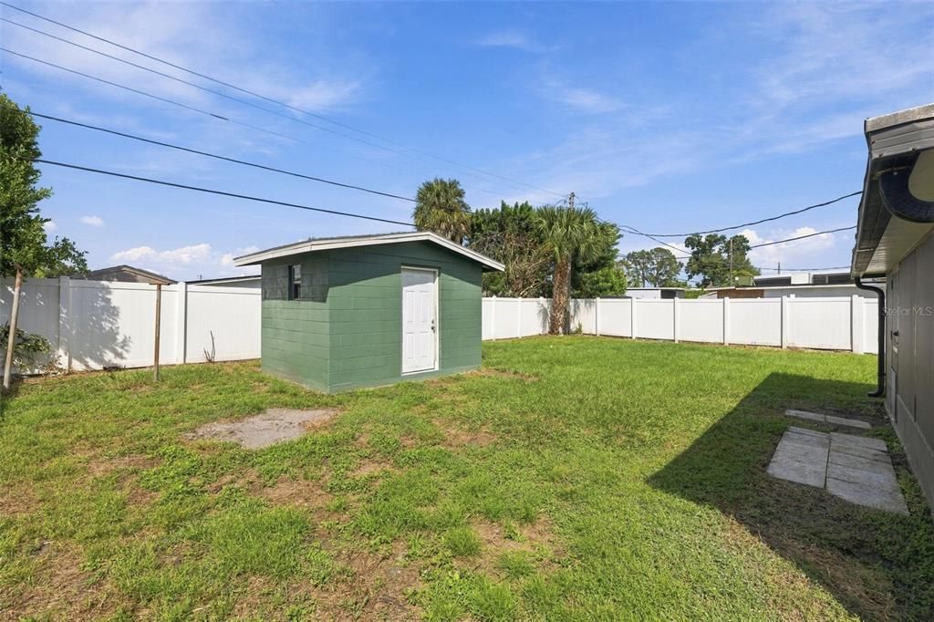 For Sale: $419,900 (4 beds, 2 baths, 1168 Square Feet)