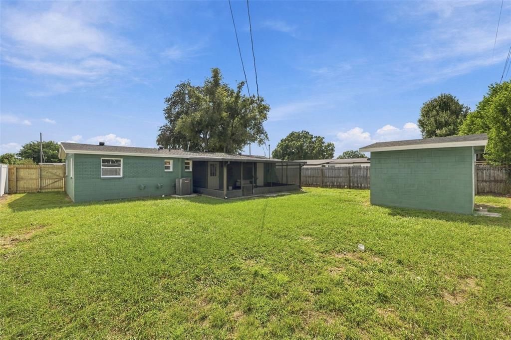 For Sale: $419,900 (4 beds, 2 baths, 1168 Square Feet)
