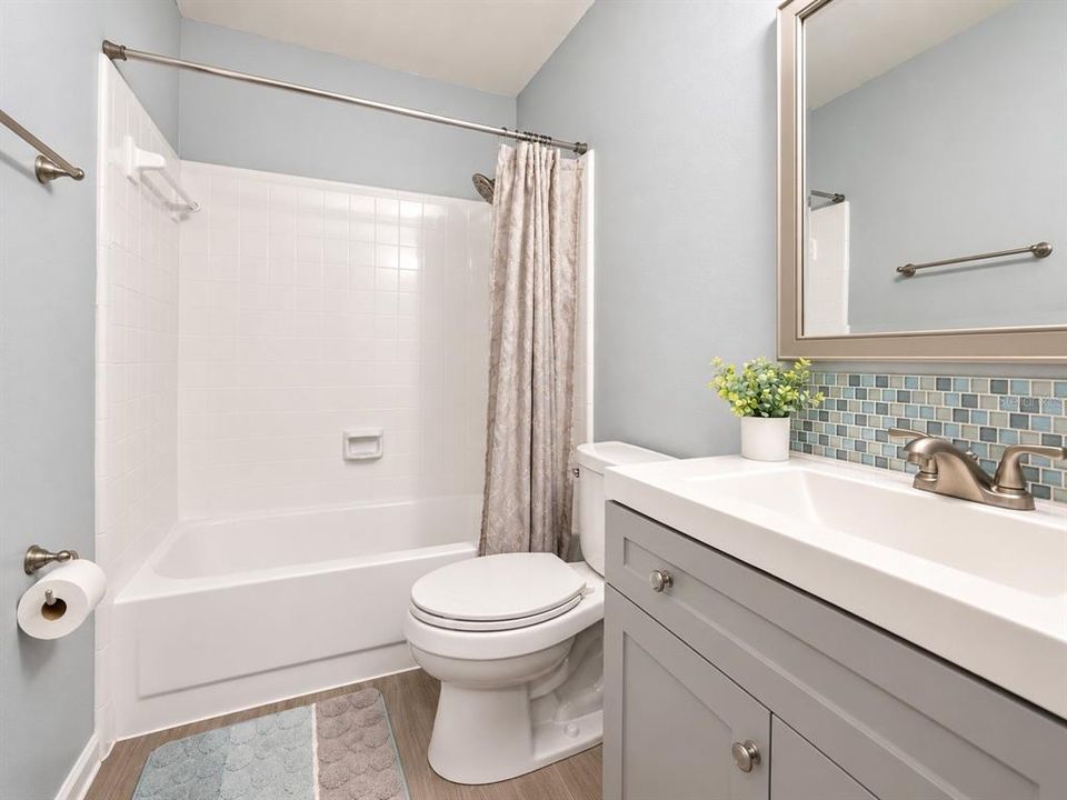 For Sale: $450,000 (3 beds, 2 baths, 1210 Square Feet)