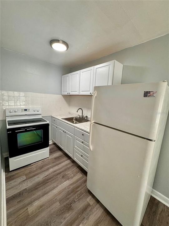 For Rent: $1,350 (1 beds, 1 baths, 600 Square Feet)