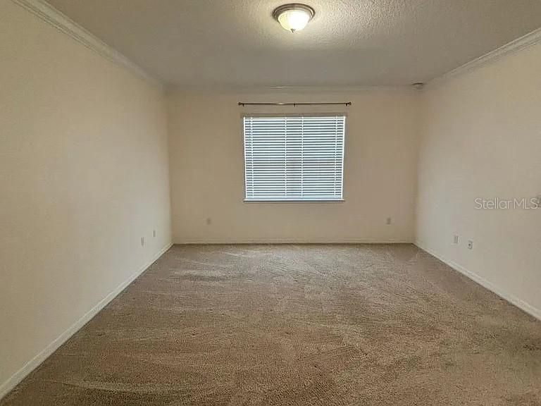 En Renta: $2,600 (4 camas, 2 baños, 2018 Pies cuadrados)