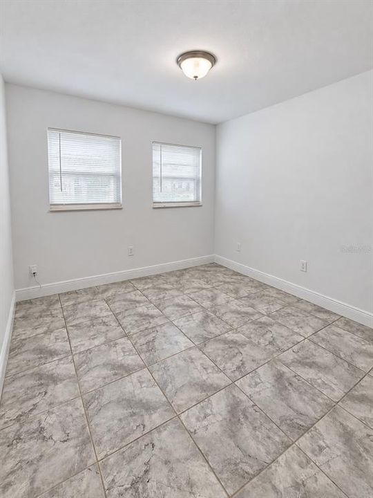 En Venta: $197,000 (3 camas, 2 baños, 893 Pies cuadrados)
