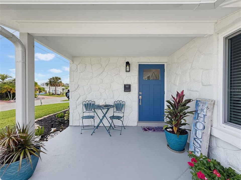 For Sale: $390,000 (2 beds, 2 baths, 1269 Square Feet)