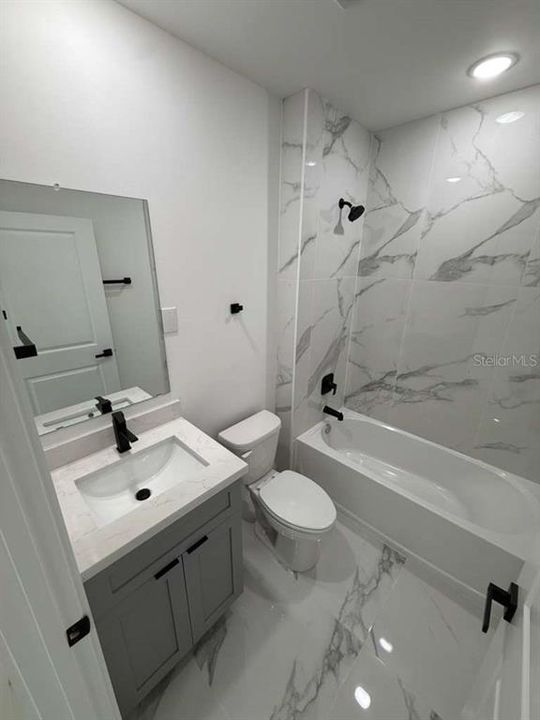 For Rent: $1,800 (3 beds, 2 baths, 1361 Square Feet)