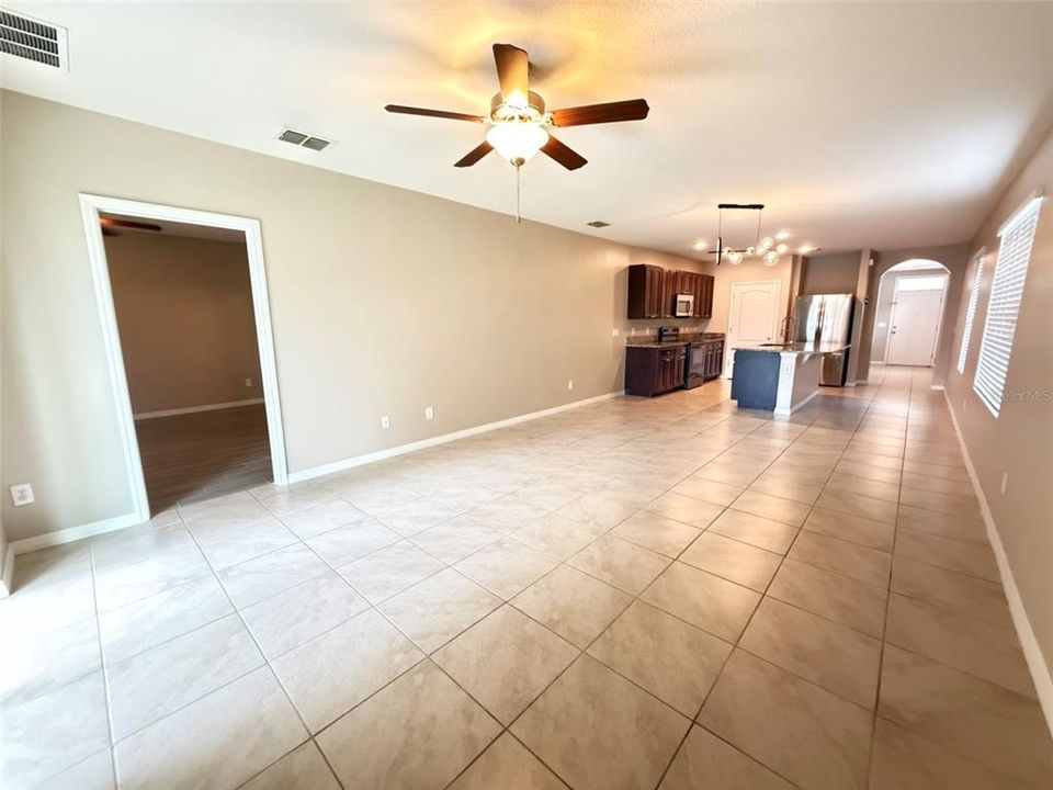 For Sale: $355,000 (3 beds, 2 baths, 1651 Square Feet)