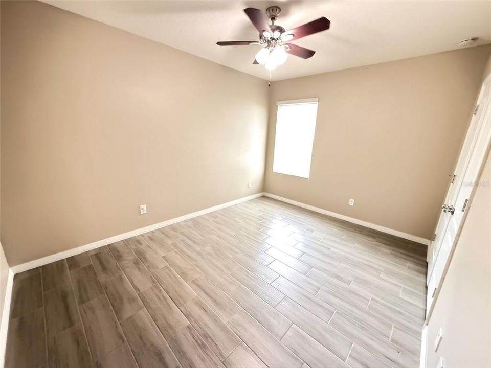 For Sale: $355,000 (3 beds, 2 baths, 1651 Square Feet)