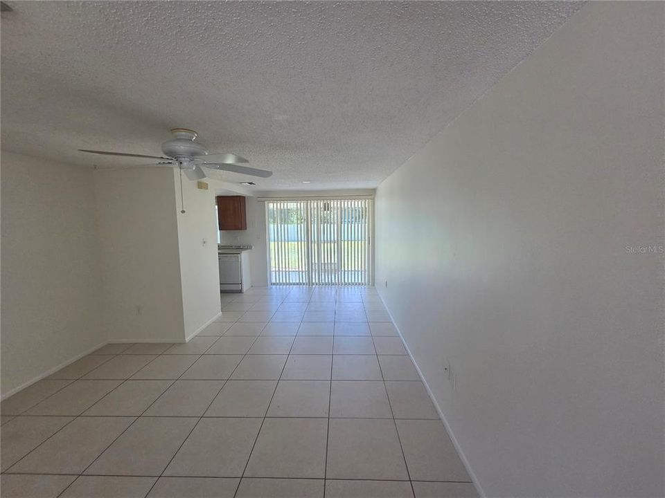 For Rent: $1,600 (2 beds, 2 baths, 982 Square Feet)