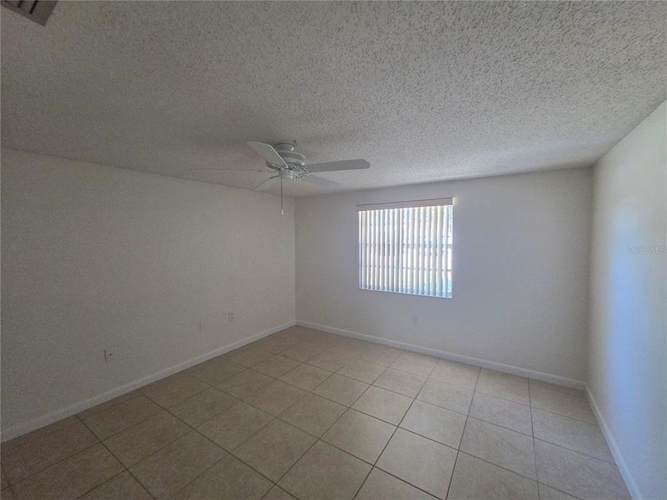 For Rent: $1,600 (2 beds, 2 baths, 982 Square Feet)