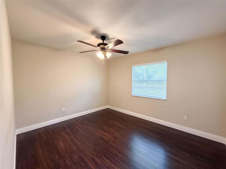 For Sale: $290,000 (3 beds, 2 baths, 1302 Square Feet)