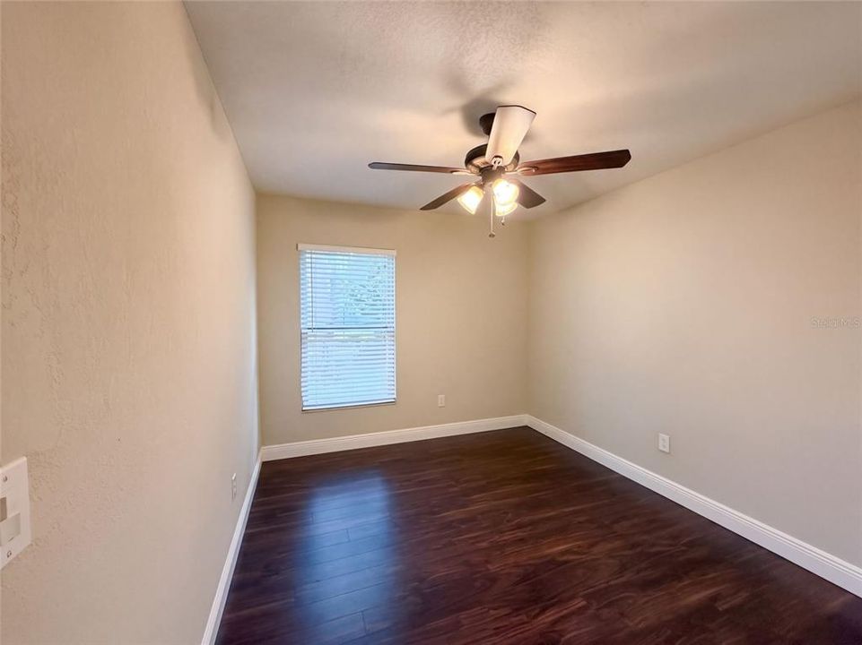 For Sale: $290,000 (3 beds, 2 baths, 1302 Square Feet)
