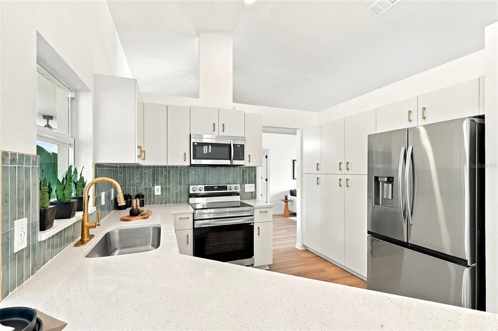 For Sale: $298,500 (3 beds, 2 baths, 1837 Square Feet)