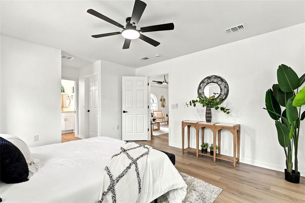 For Sale: $298,500 (3 beds, 2 baths, 1837 Square Feet)