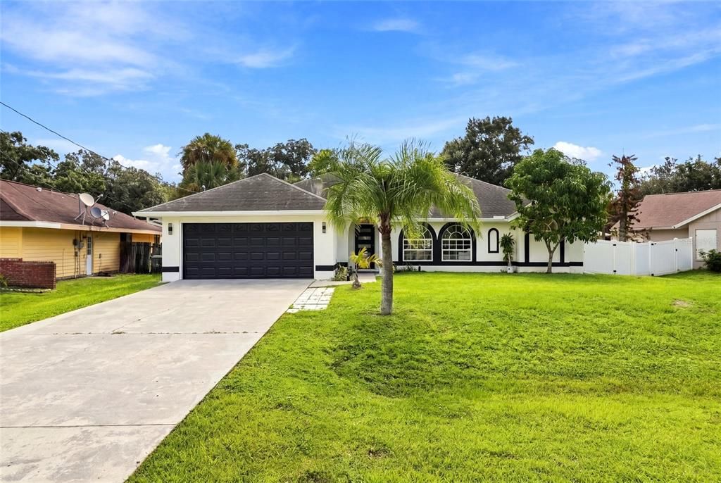 For Sale: $298,500 (3 beds, 2 baths, 1837 Square Feet)