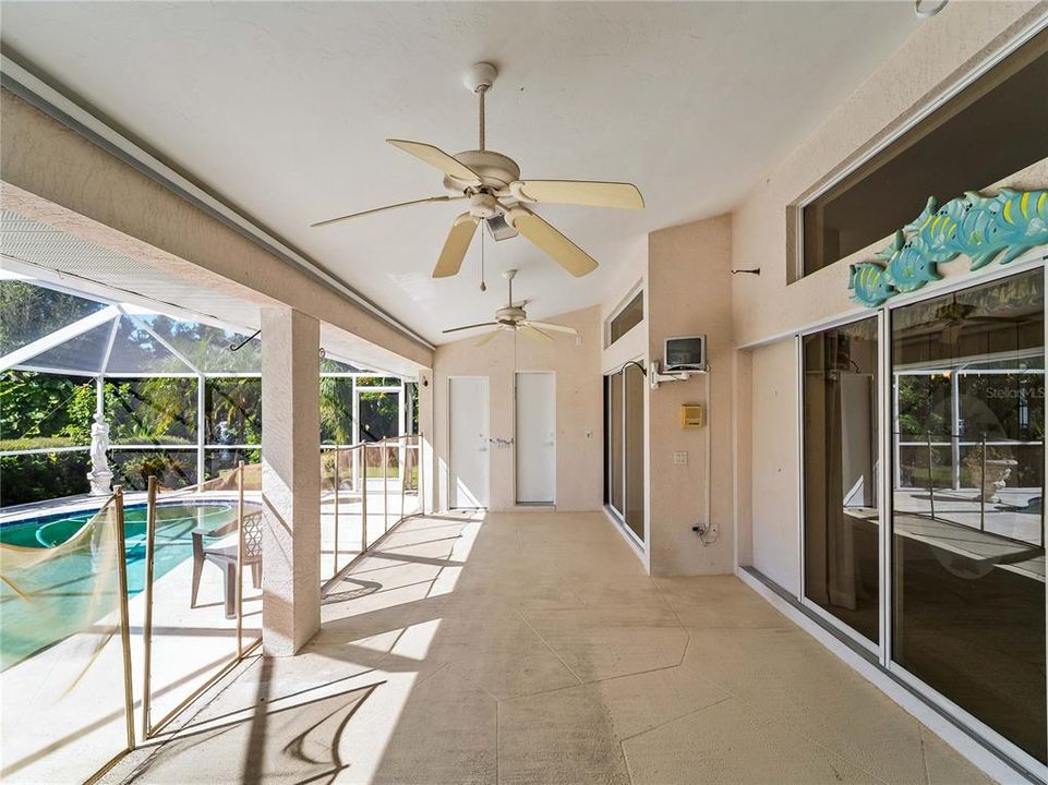 For Sale: $392,100 (4 beds, 3 baths, 2106 Square Feet)