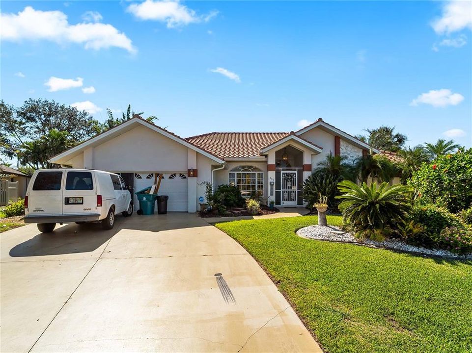 For Sale: $392,100 (4 beds, 3 baths, 2106 Square Feet)