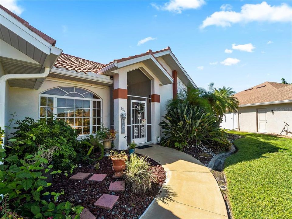 For Sale: $392,100 (4 beds, 3 baths, 2106 Square Feet)