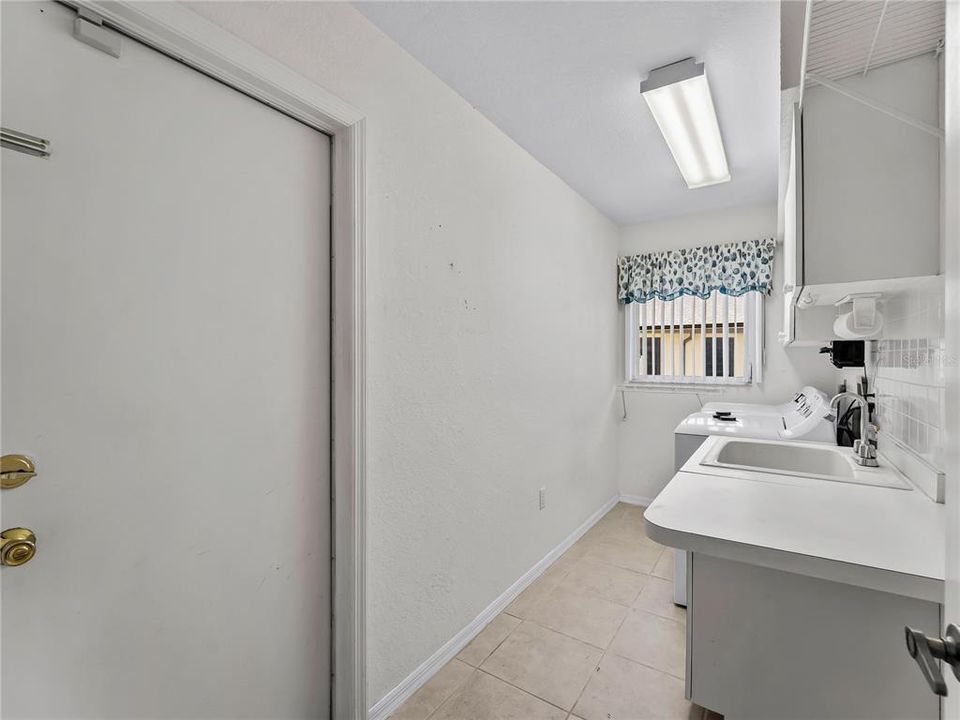 For Sale: $392,100 (4 beds, 3 baths, 2106 Square Feet)