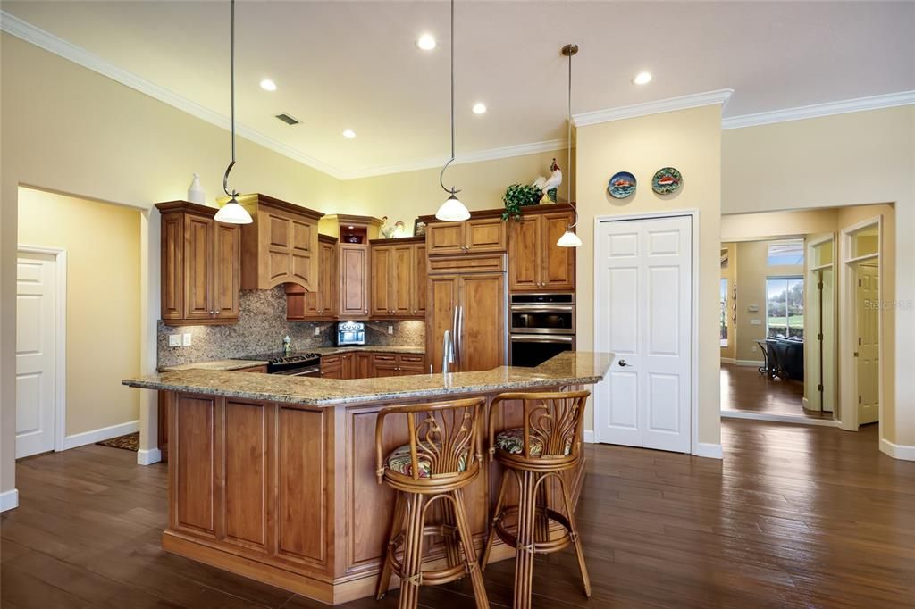 En Venta: $2,999,000 (5 camas, 4 baños, 5163 Pies cuadrados)