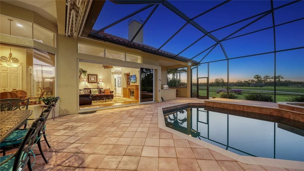 En Venta: $2,999,000 (5 camas, 4 baños, 5163 Pies cuadrados)
