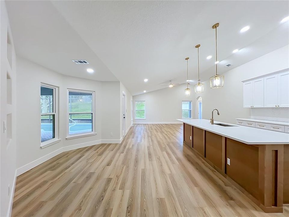 For Sale: $699,990 (4 beds, 3 baths, 2744 Square Feet)