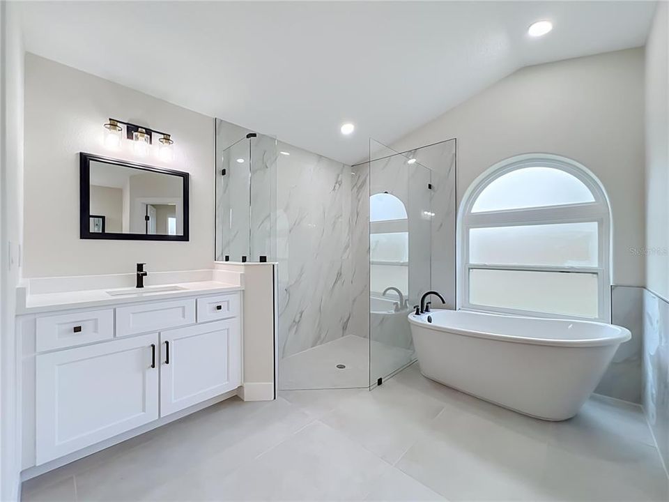 For Sale: $699,990 (4 beds, 3 baths, 2744 Square Feet)