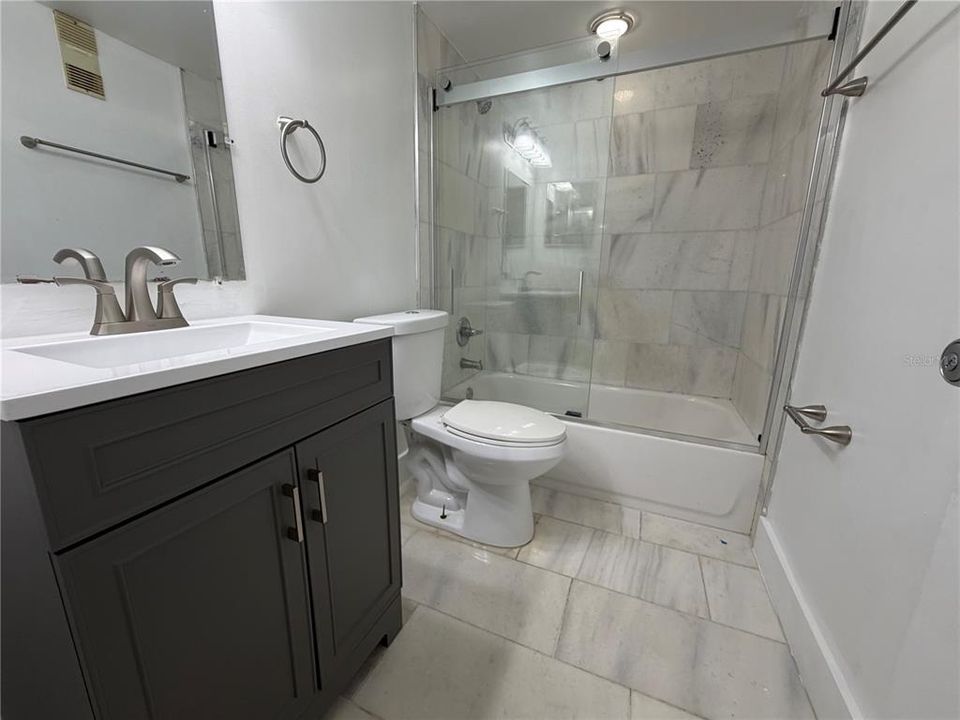 На продажу: $129,000 (1 спален, 1 ванн, 850 Квадратных фут)