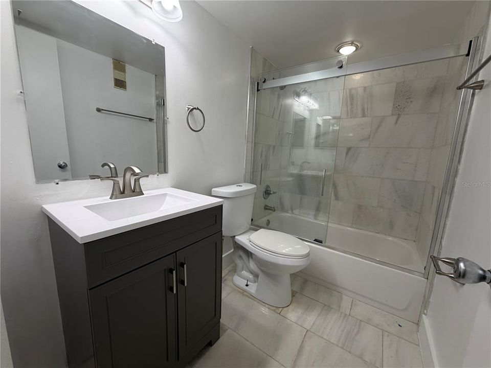 На продажу: $129,000 (1 спален, 1 ванн, 850 Квадратных фут)