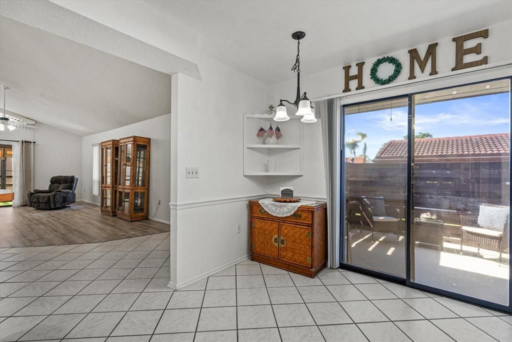 For Sale: $189,000 (2 beds, 2 baths, 1280 Square Feet)