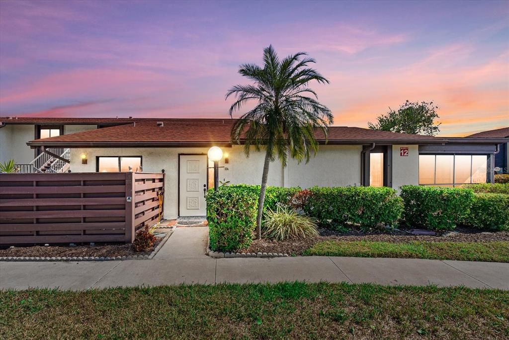 For Sale: $189,000 (2 beds, 2 baths, 1280 Square Feet)