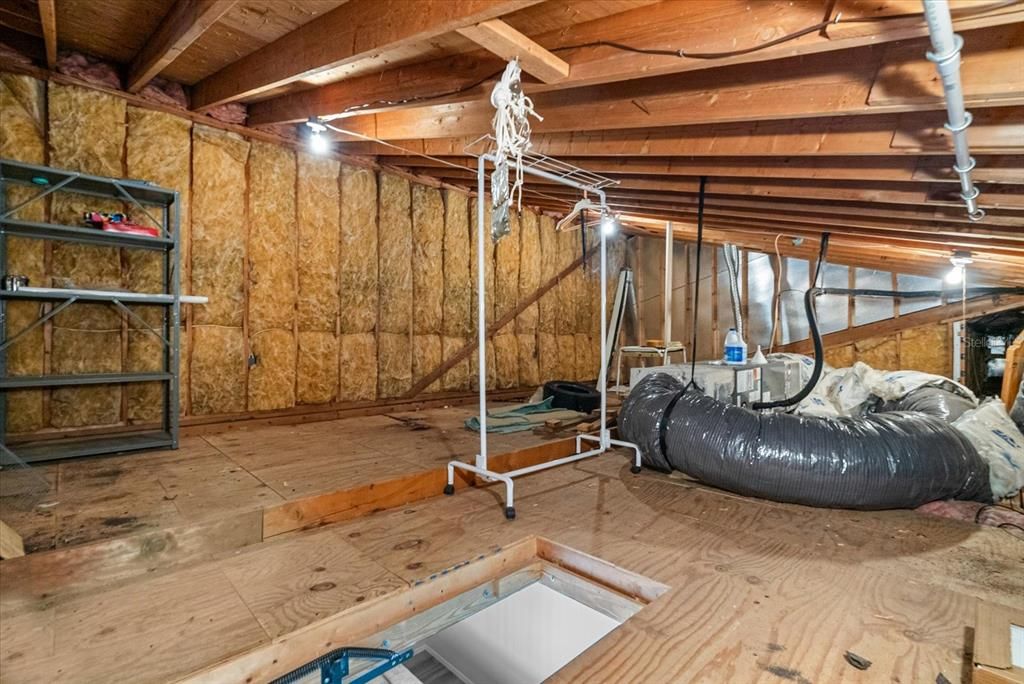 For Sale: $189,000 (2 beds, 2 baths, 1280 Square Feet)
