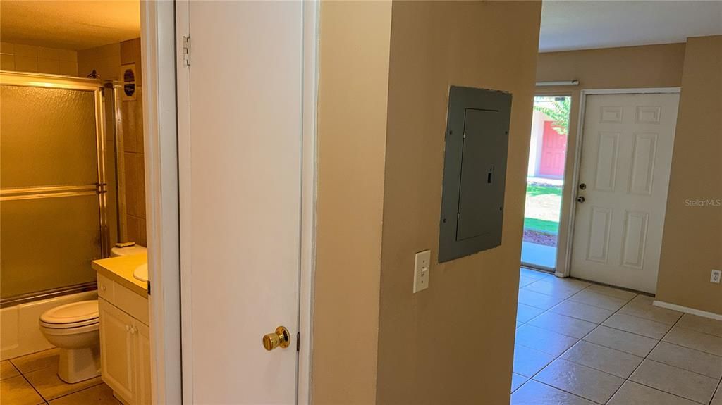 For Sale: $174,900 (2 beds, 0 baths, 757 Square Feet)