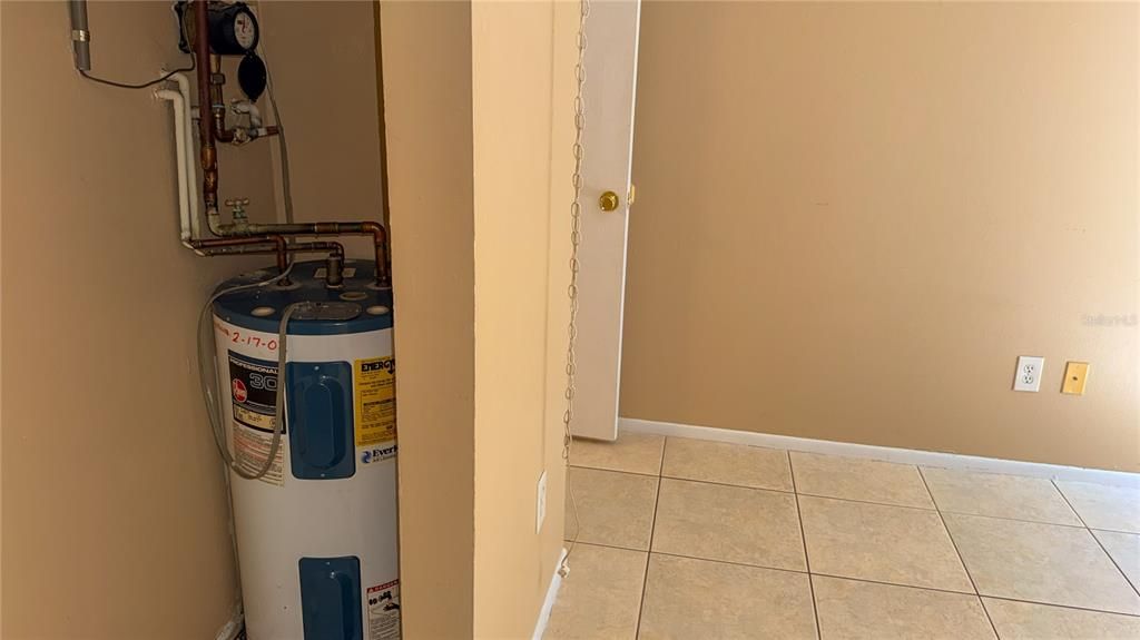 For Sale: $174,900 (2 beds, 0 baths, 757 Square Feet)