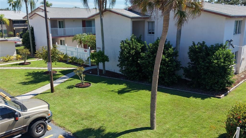 For Sale: $174,900 (2 beds, 0 baths, 757 Square Feet)