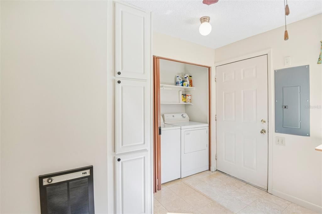 For Sale: $248,000 (3 beds, 3 baths, 1344 Square Feet)