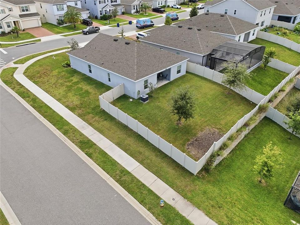 На продажу: $435,000 (4 спален, 2 ванн, 1817 Квадратных фут)