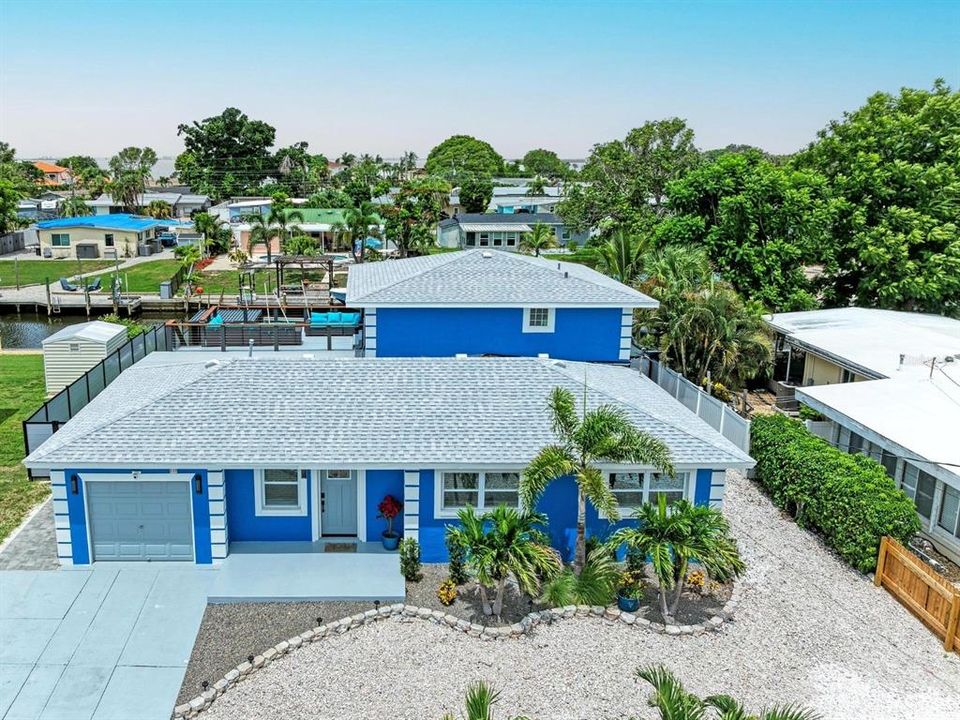 En Venta: $1,349,000 (5 camas, 3 baños, 2500 Pies cuadrados)