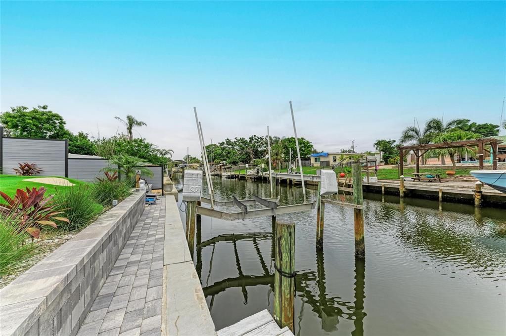 En Venta: $1,349,000 (5 camas, 3 baños, 2500 Pies cuadrados)