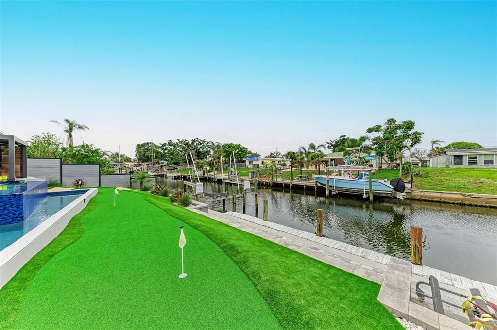 En Venta: $1,349,000 (5 camas, 3 baños, 2500 Pies cuadrados)