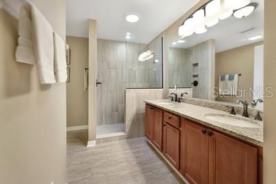 For Sale: $232,000 (2 beds, 2 baths, 1660 Square Feet)