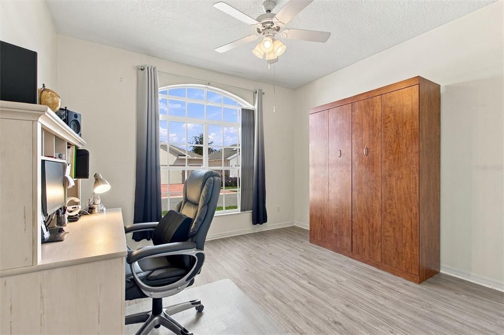 For Sale: $324,750 (2 beds, 2 baths, 1790 Square Feet)