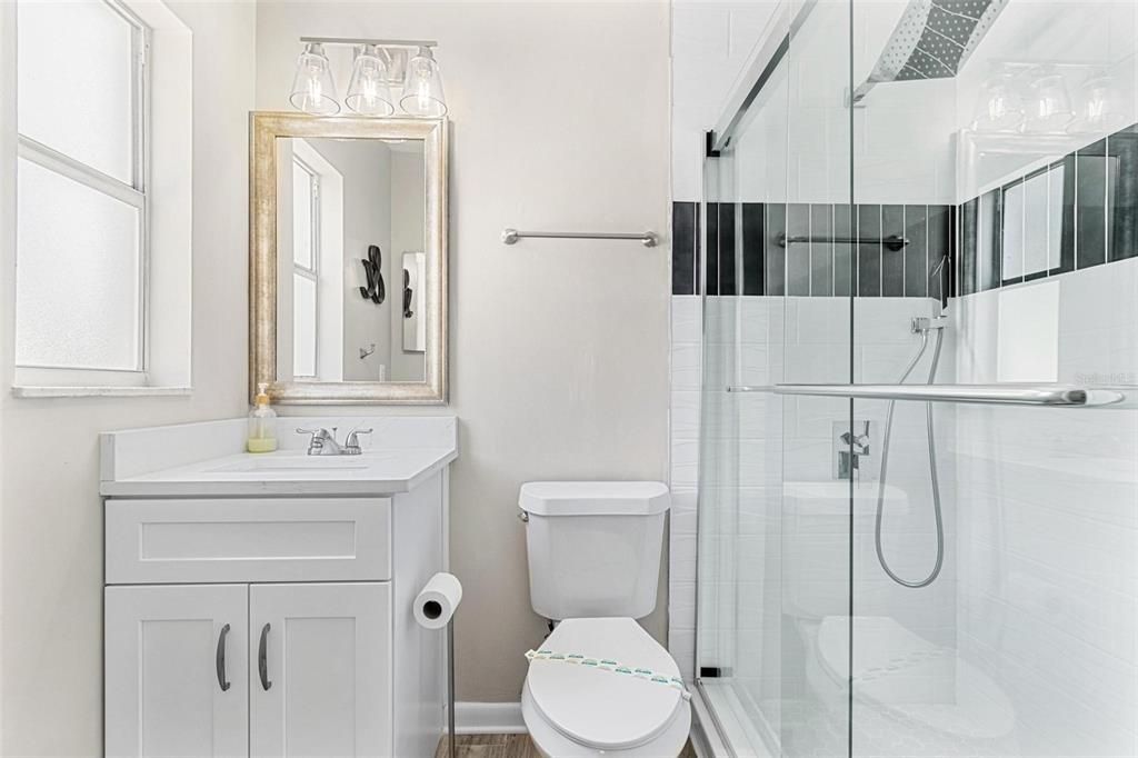 For Sale: $749,900 (5 beds, 3 baths, 2215 Square Feet)