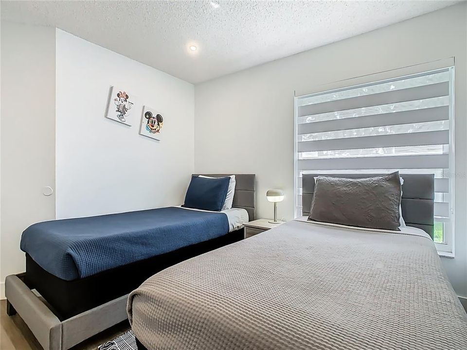 For Rent: $2,600 (3 beds, 2 baths, 1462 Square Feet)