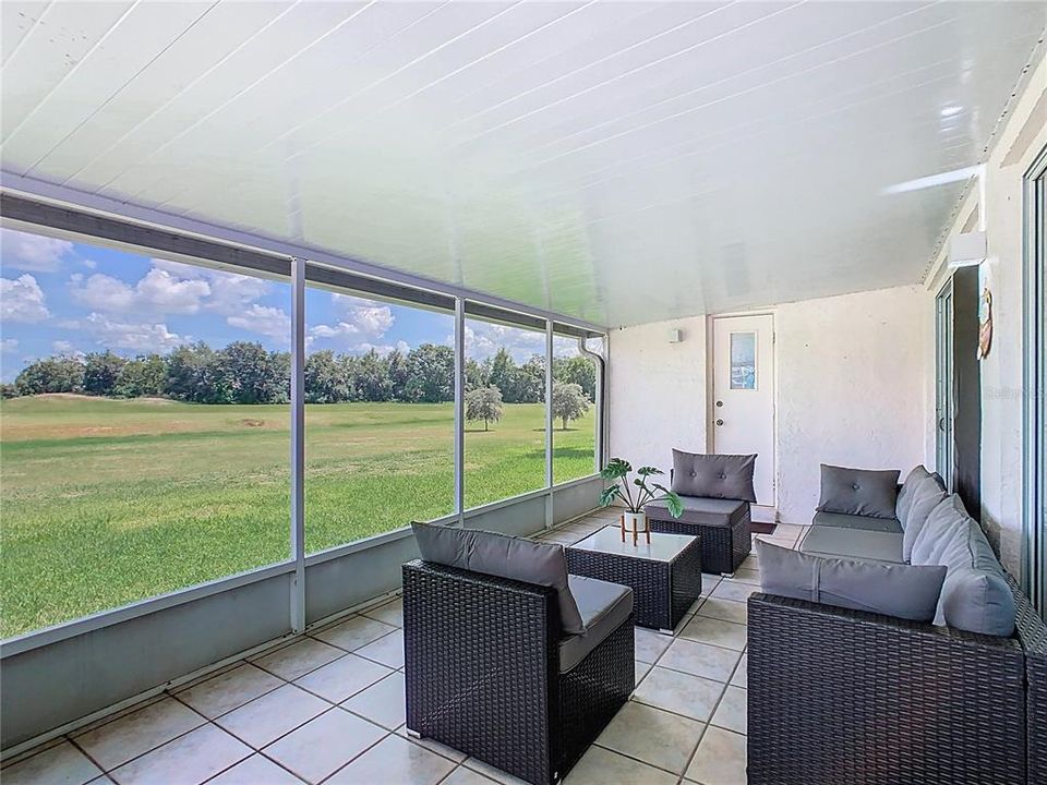 For Rent: $2,600 (3 beds, 2 baths, 1462 Square Feet)