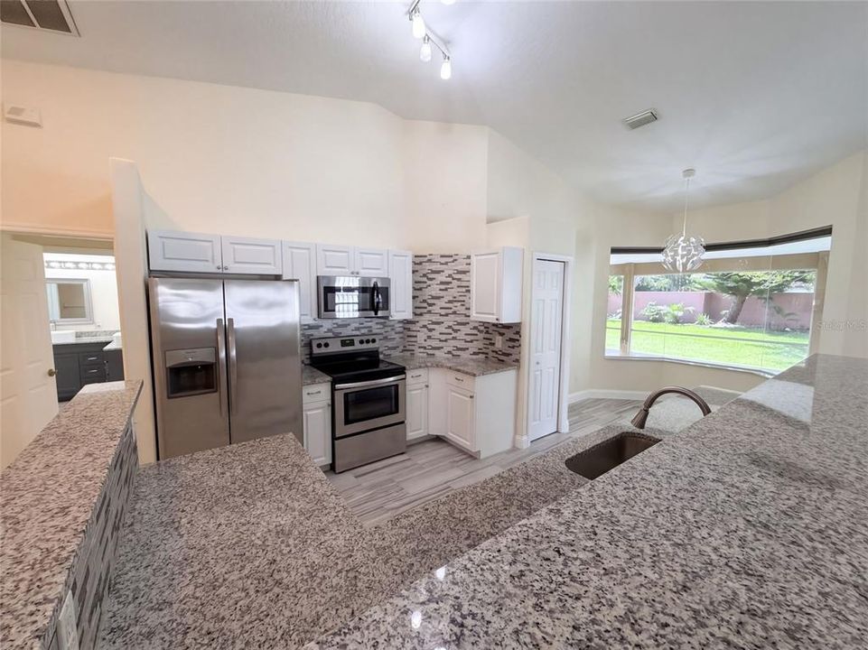 For Sale: $455,000 (3 beds, 2 baths, 1713 Square Feet)